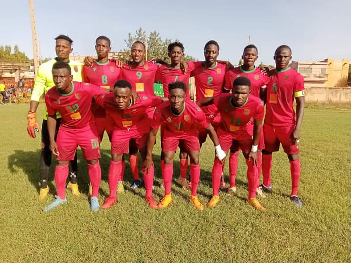 Championnat National Ligue 1 : huitième journée, le Djoliba AC grimpe à la deuxième place.